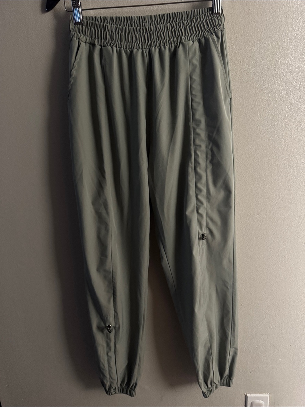 Men's Olive Green Elastic-Waist Joggers